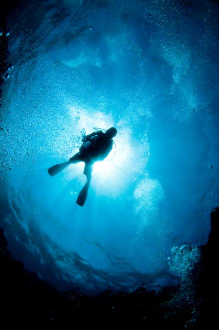 米兰体育下载-海洋潜水竞速，探索深海奥秘的极限运动
