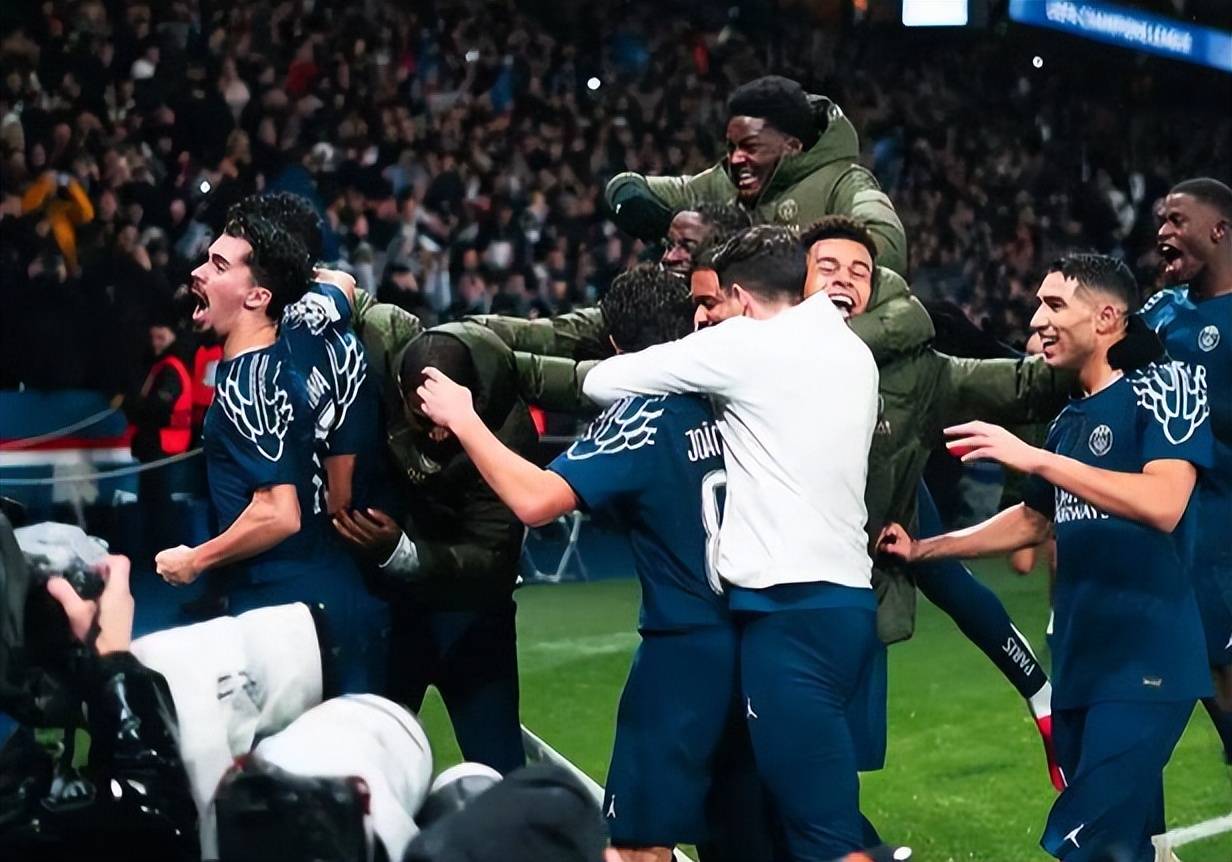 包含法甲巴黎圣日耳曼主场优势明显的词条